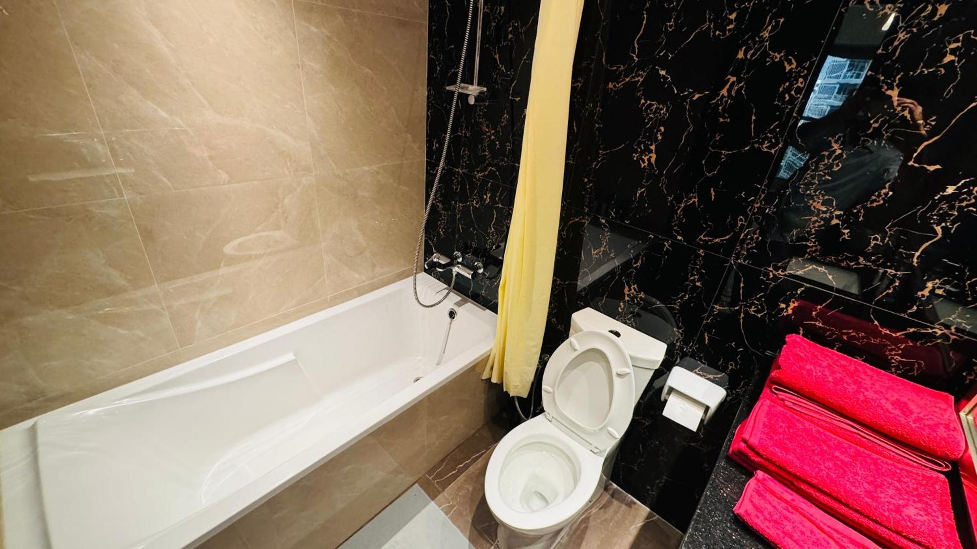 Elite Luxury Downtown & Burj Khalifa Views *
